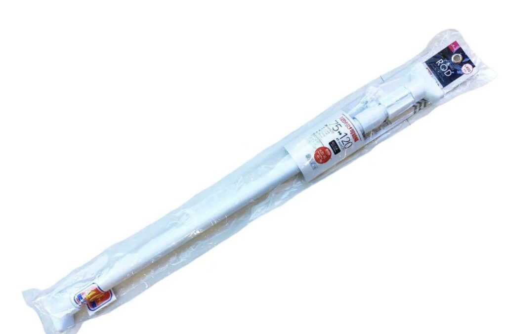 100均の突っ張り棒で棚の作り方。強力な突っ張り棒は売ってる?