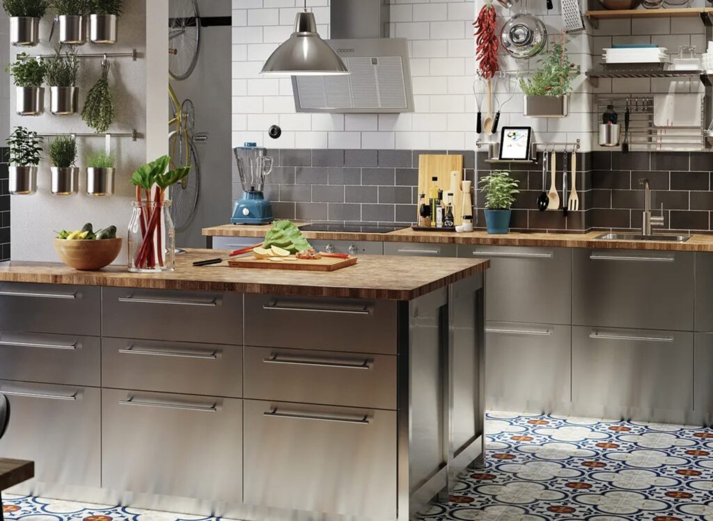 IKEAのオーダーカップボードで後悔する実例。ステンレス素材のメリット
